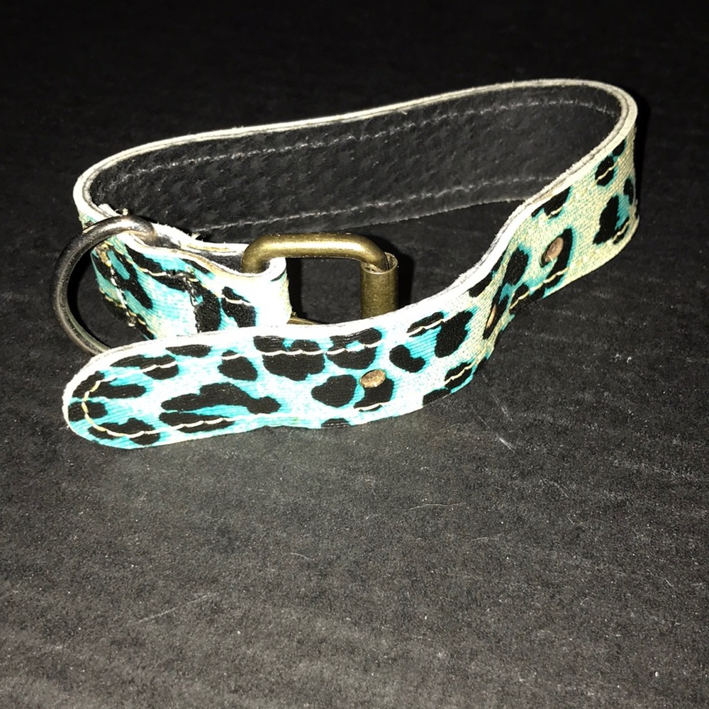 Genuine leather collar